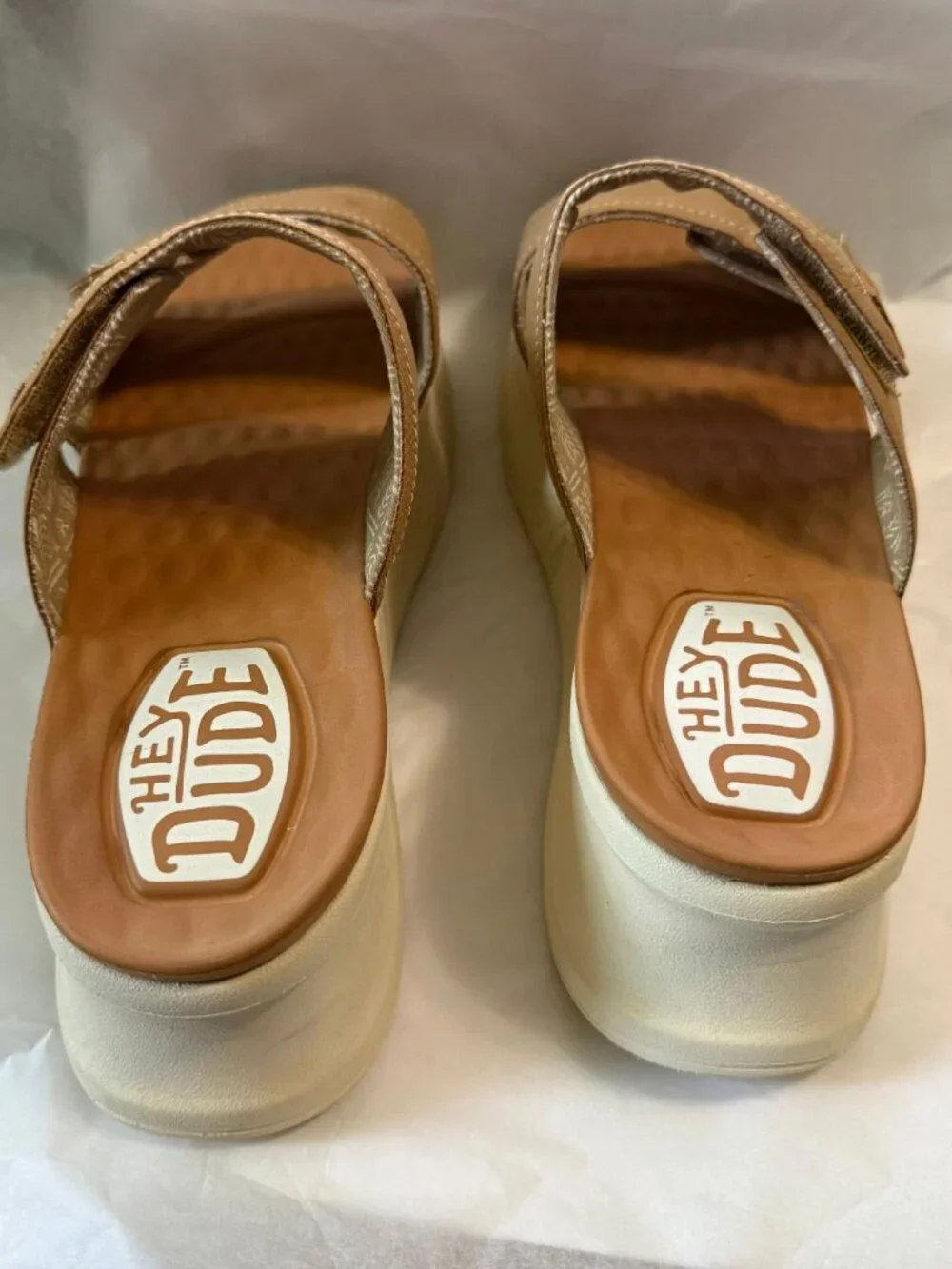 HEYDUDE Delray Mono Platform Sandals Tan Women's Size 10 EUC